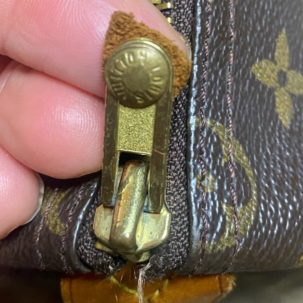 Authentic Vintage Louis Vuitton Monogram Canvas Speedy 35 Handbag -
